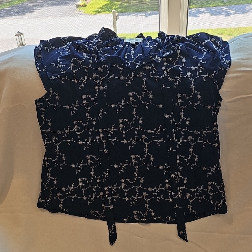 Chic Navy Floral Blouse